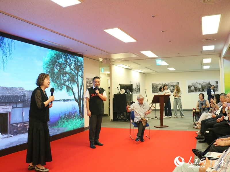 京劇表演。人民網(wǎng) 許可攝