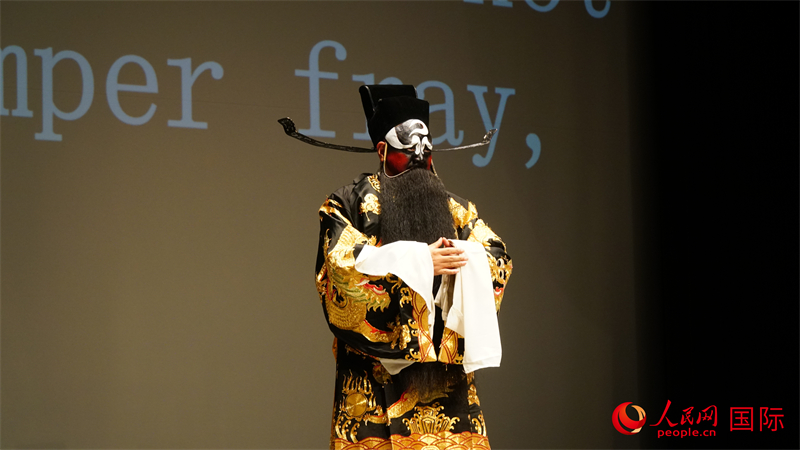 折子戲《包青天》。人民網(wǎng) 蔣曉辰攝