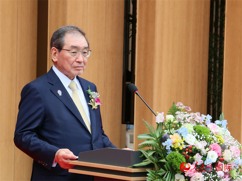 4月13日，2025年日本大阪世博會(huì)中國(guó)館舉行開館儀式，日本世博協(xié)會(huì)會(huì)長(zhǎng)、日本經(jīng)濟(jì)團(tuán)體聯(lián)合會(huì)會(huì)長(zhǎng)十倉(cāng)雅和出席并致辭。人民網(wǎng) 許可攝