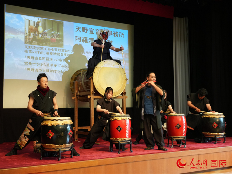 太鼓表演。人民網(wǎng) 許可攝